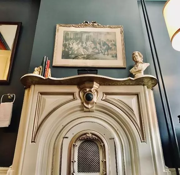 スーペリアールーム, Symphony Hotel & Restaurant