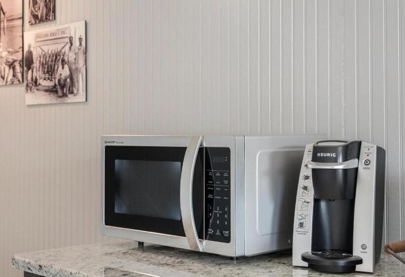 غرفة قياسية سرير كينج, Tar Heel Motel