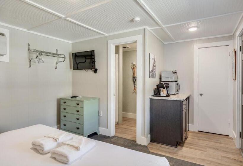 غرفة قياسية سرير كينج, Tar Heel Motel