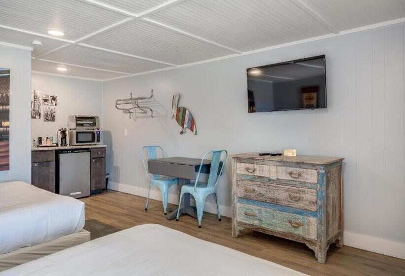 غرفة قياسية, Tar Heel Motel