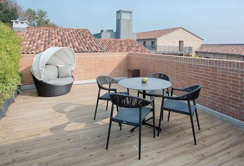 Premium room with terrace, NH Collection Murano Villa