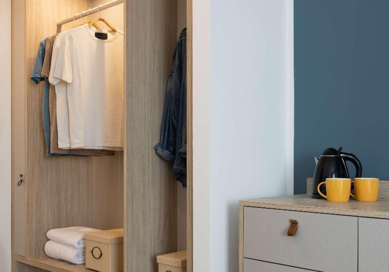 带河湖景观的轻年套房, NH Collection Murano Villa