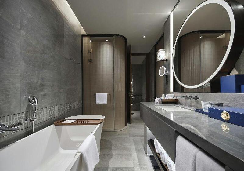 سوئیت با چشمانداز رودخانه, Hualuxe Nanjing Yangtze River