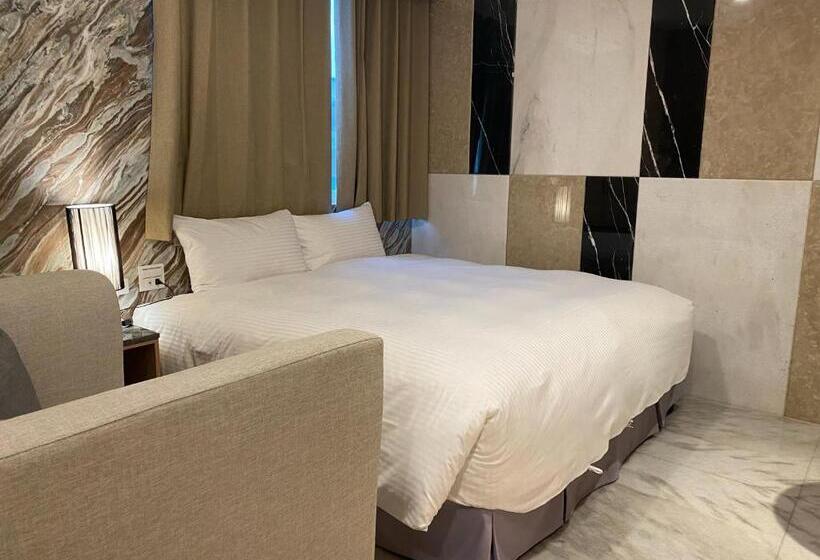 اتاق اکونومی, Maple Taiwan Boulevard