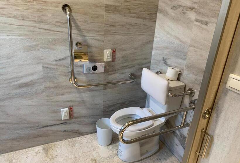 اتاق استاندارد برای معلولان, Maple Taiwan Boulevard