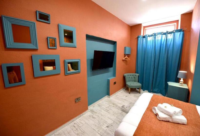 اتاق استاندارد با تخت بزرگ, The Lodge