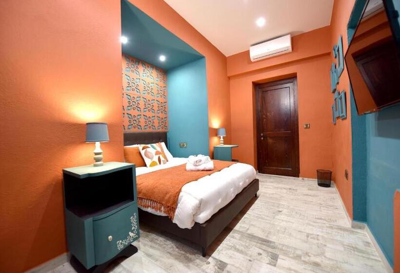 اتاق استاندارد با تخت بزرگ, The Lodge