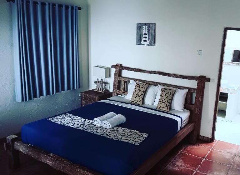 חדר דלוקס, Mango 5