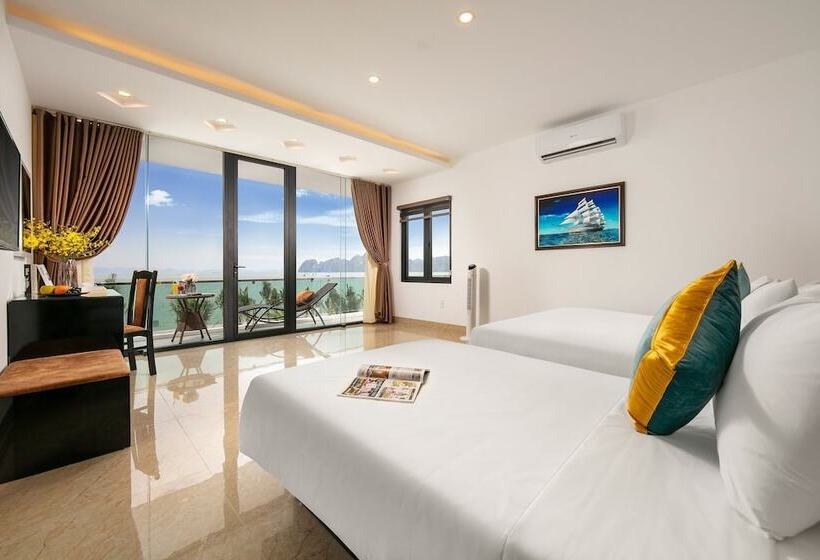 Triple Room Sea View, Tuan Chau Kingly Villa