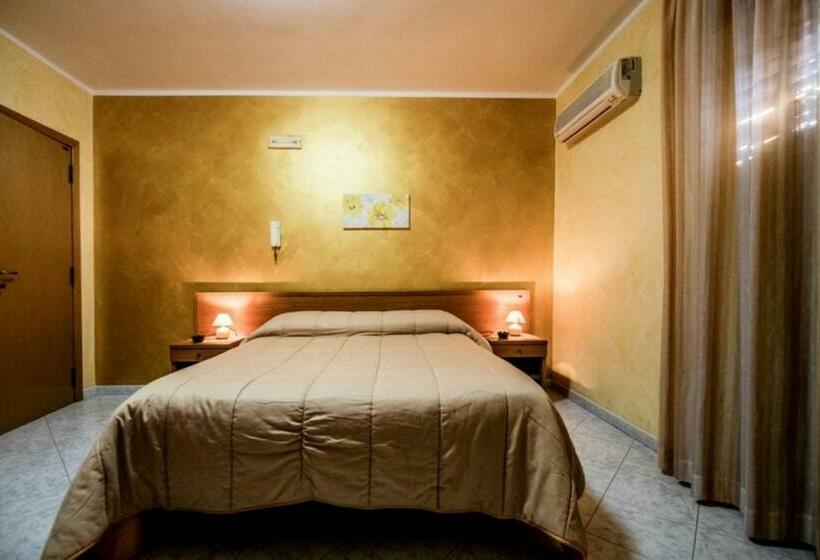 חדר סטנדרט יחיד, Venere