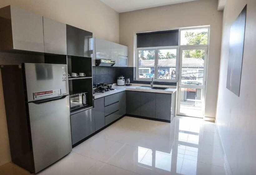 Апартаменты 3 Спальни, Pink Elephant Tourist Apartment