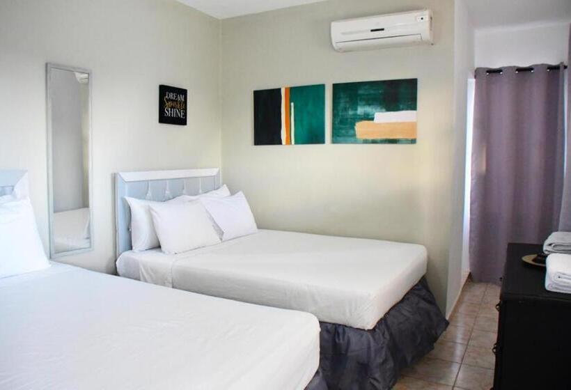 Habitación Familiar, Casa Docia