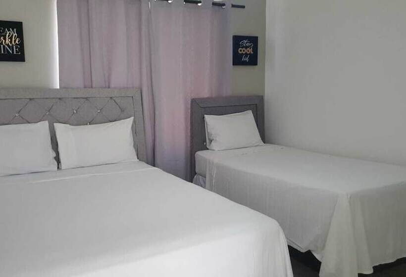 اتاق راحتی سه تخته, Casa Docia