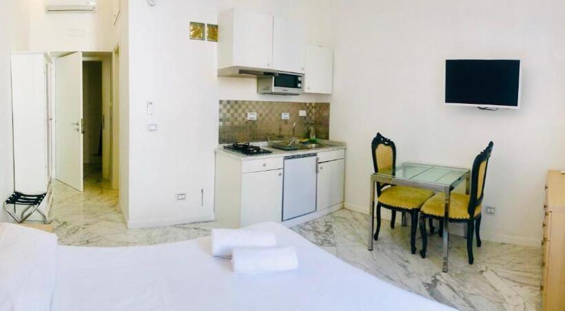 اتاق لوکس, Parisa Suite