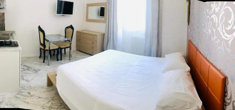 اتاق لوکس, Parisa Suite