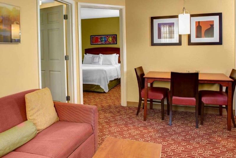 Люкс 2 Спальни, Hawthorn Extended Stay By Wyndham Cincinnati Ne/mason