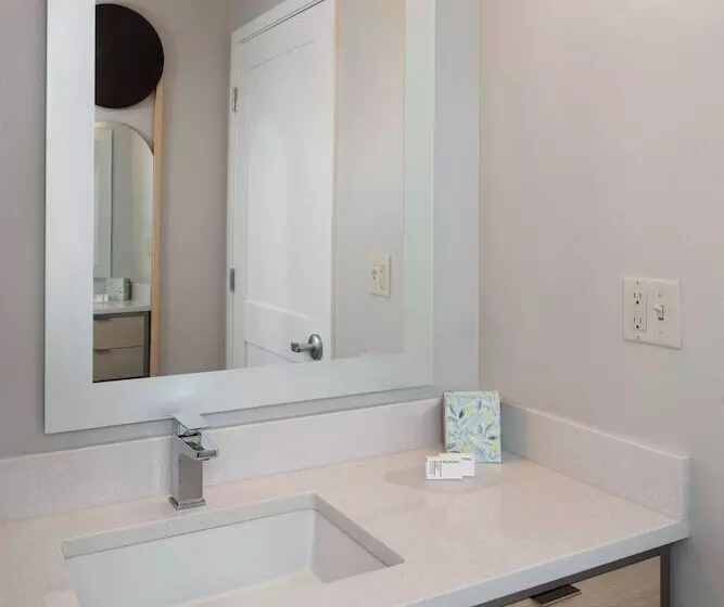 ２ベッドスイートルーム, Sonesta Simply Suites Falls Church