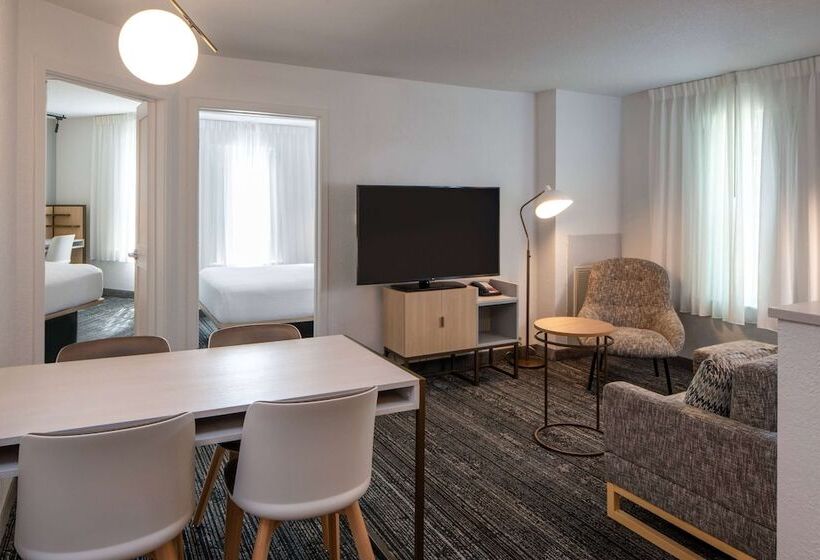 带2个卧室的套房, Sonesta Simply Suites Falls Church