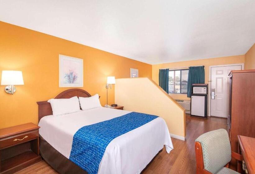 إستوديو قياسى, Travelodge By Wyndham Kingman