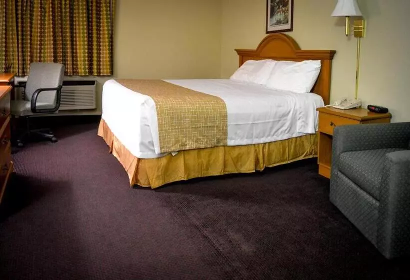 キングサイズベッドのスタンダードルーム, Travelodge By Wyndham St. Louis