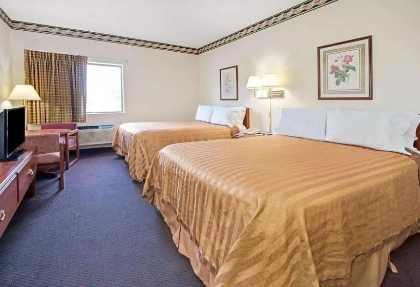 スタンダードルーム, Travelodge By Wyndham St. Louis