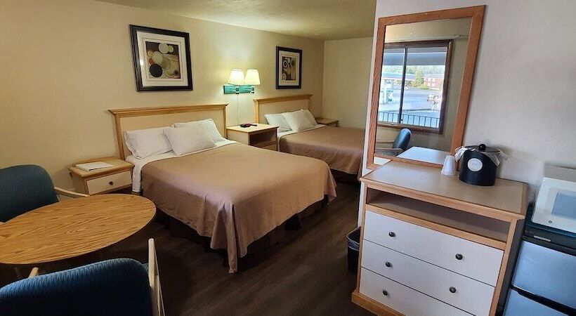 Номер Стандарт 2 Двуспальные Кровати, Economy Inn