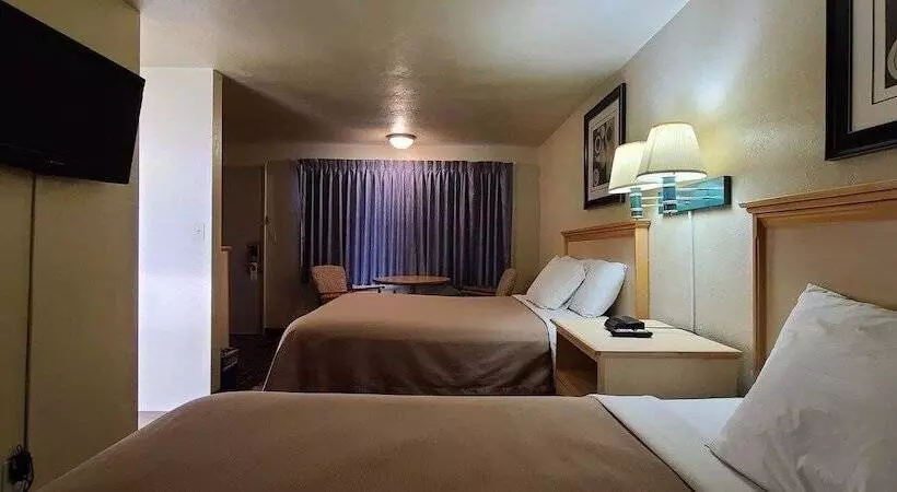 ２ダブルベッドのスタンダードルーム, Economy Inn