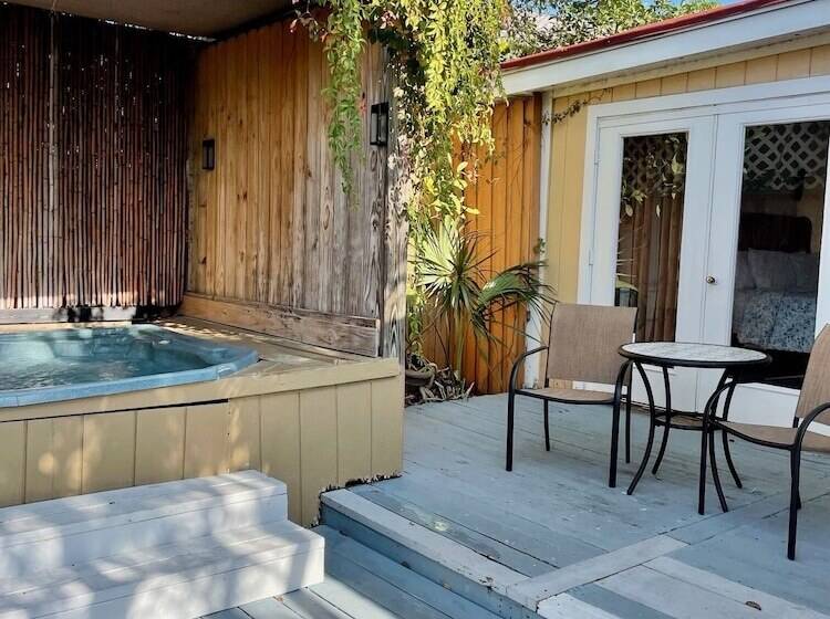 منزل غرفة نوم واحدة, Turtle Beach Resort