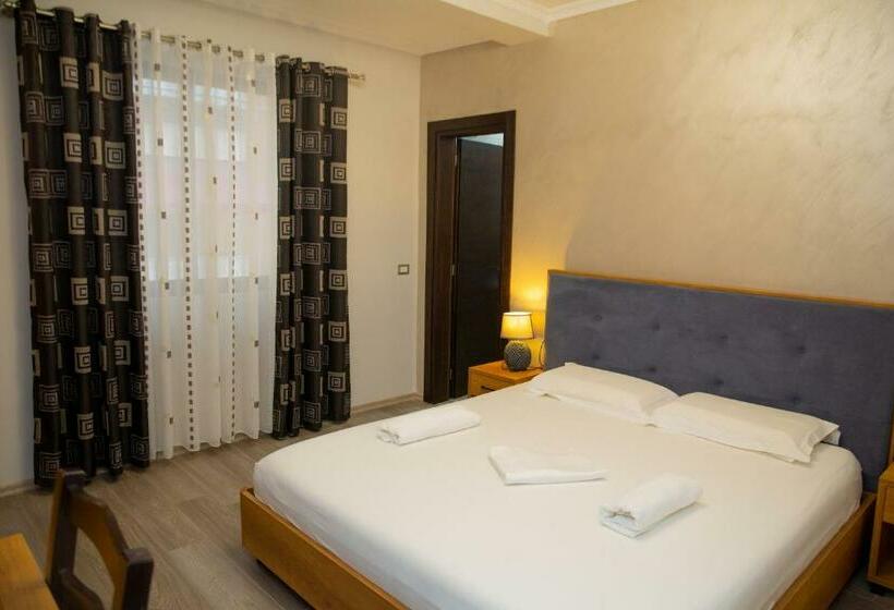 חדר סטנדרט, Salvadore