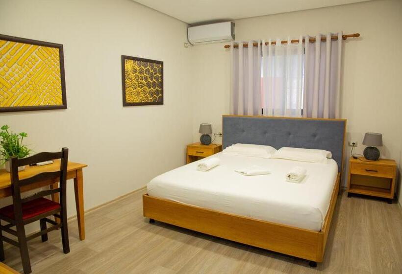 חדר סטנדרט, Salvadore