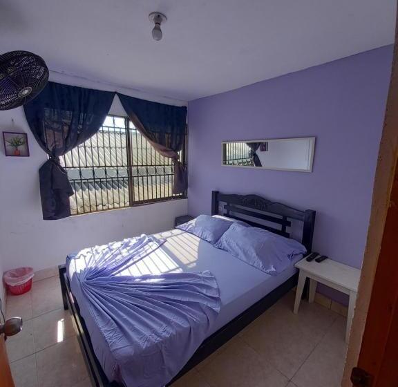 带共用浴室的标准房间, Hostel Shalom Adonai