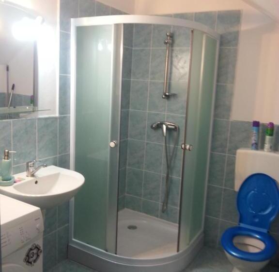 غرفة قياسية, Casa Infinity