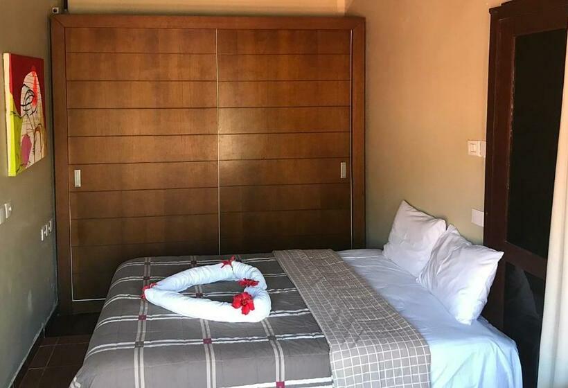 Quarto standard, Pousada Parador 081