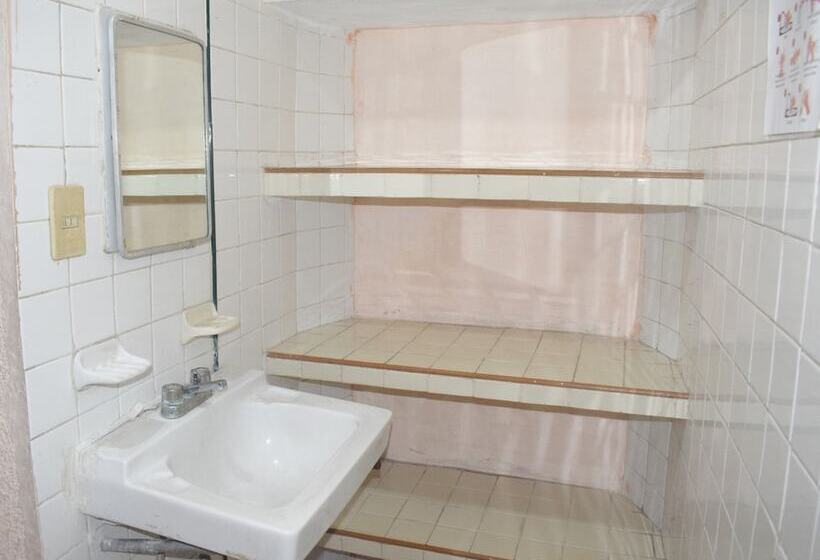 디럭스 룸, Margarita