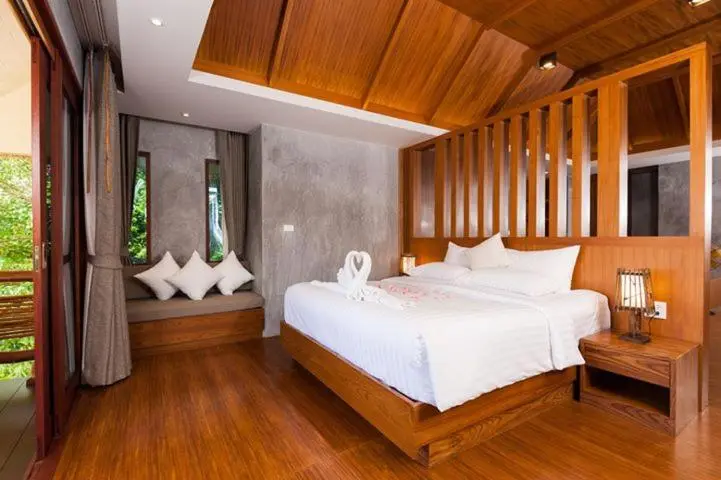 اتاق لوکس با بالکن و چشم‌انداز دریا, View Point Resort