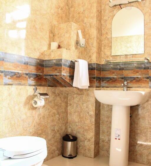 اتاق لوکس با بالکن, Rokpa Guest House