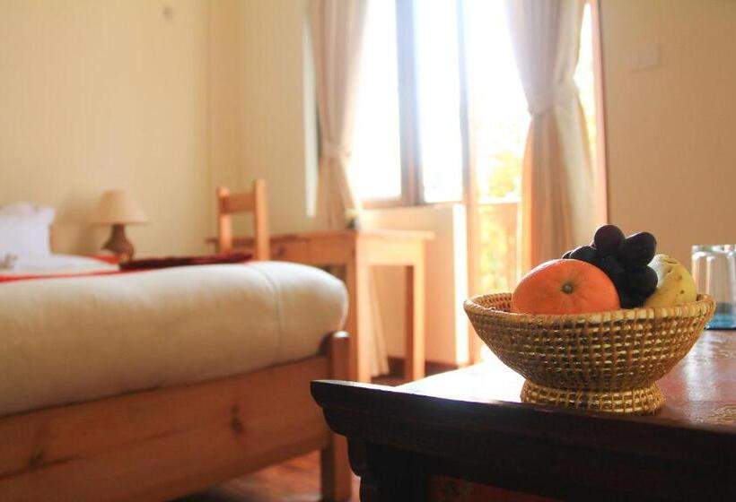 اتاق لوکس با بالکن, Rokpa Guest House