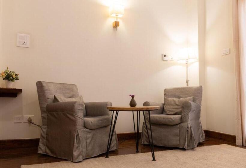 سوییت جونیور لوکس, Rokpa Guest House