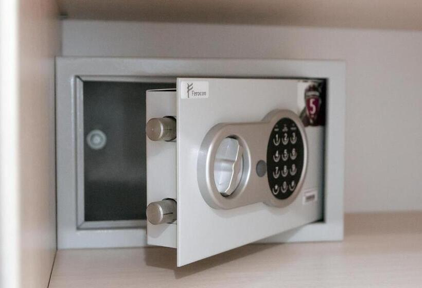 آپارتمان خانوادگی, Apart Hotel Poseidon