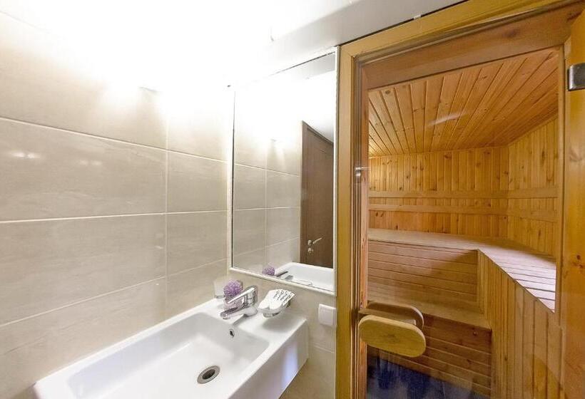 آپارتمان خانوادگی, Apart Hotel Poseidon