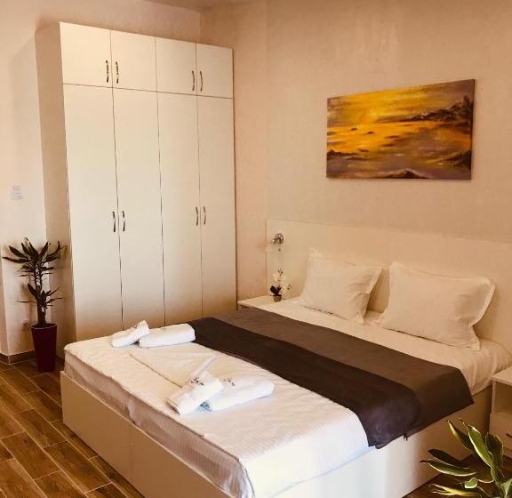 سوئیت با بالکن, Apart Hotel Poseidon