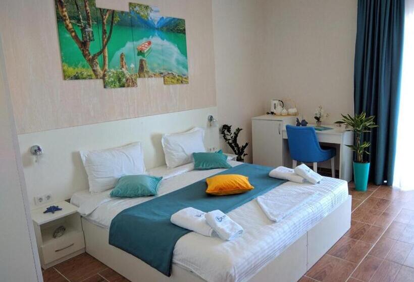 سوییت جونیور با بالکن, Apart Hotel Poseidon