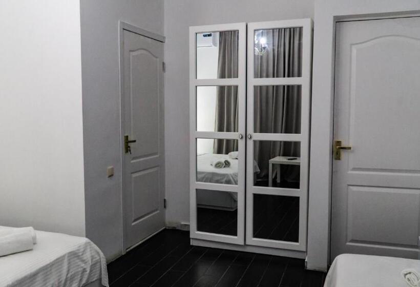 اتاق لوکس سه تخته, New House Kobuleti