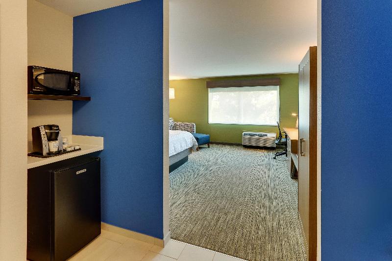 장애인을 위한 스탠다드 룸, Holiday Inn Express & Suites Roanoke – Civic Center