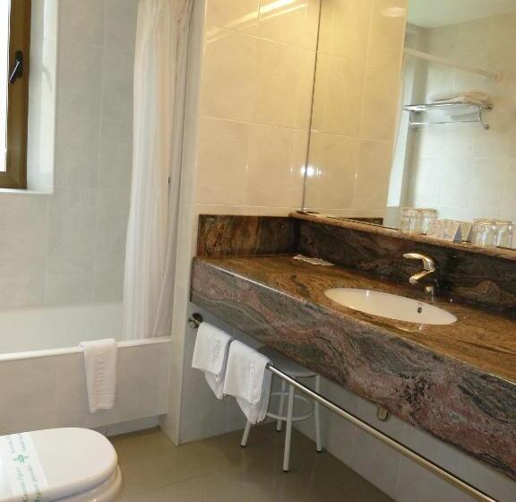 חדר סטנדרט, Lacreu