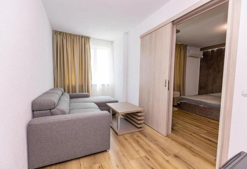Люкс Вид на Город, Family Hotel Ambrozia