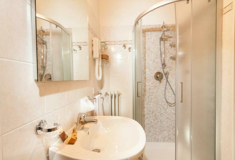 חדר סטנדרט, Albergo Vittoria