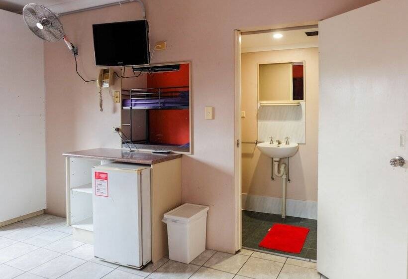 디럭스 트리플 룸, Brisbane Backpackers Resort   Hostel
