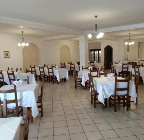 四人标准间, Grazia Ristorante