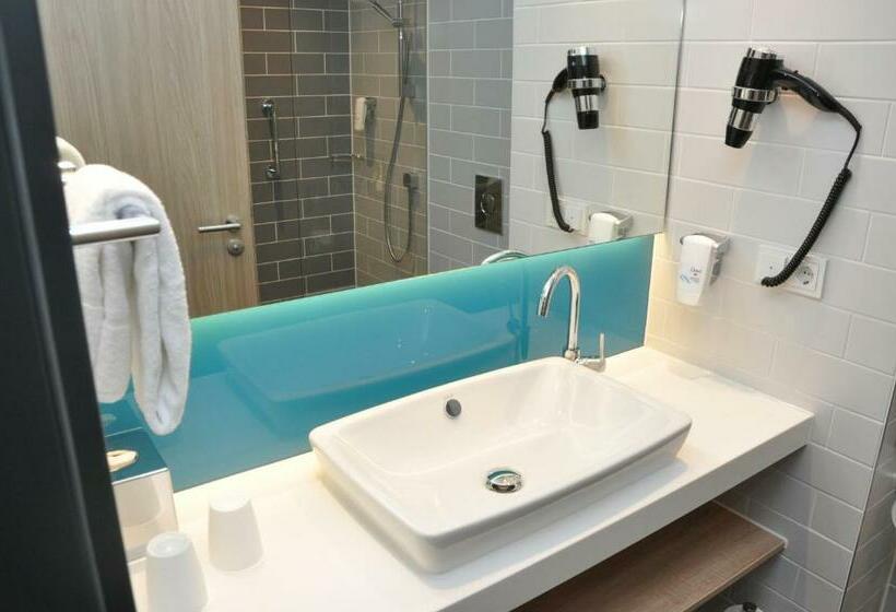 Номер Стандарт, Holiday Inn Express   Sindelfingen, An Ihg